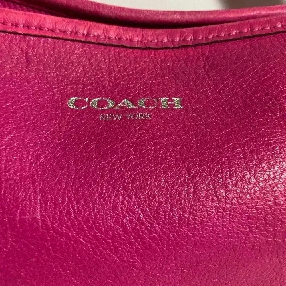 Coach pink leather bucket shoulder handbag - Picture 7 of 15